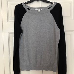 Forever 21 Black and Gray Sweater